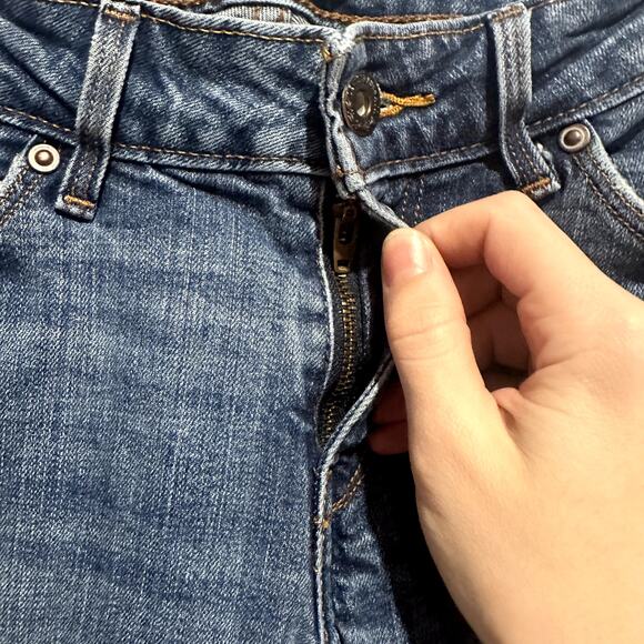 Levi’s Bold Curve Mid Rise Straight Leg Jeans Size 29 Blue - Picture 6 of 9